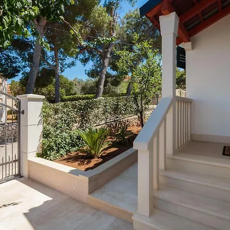 Brac Holiday home *